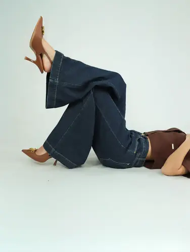 CALCA SUPER WIDE LEG FRIZO FRONTAL